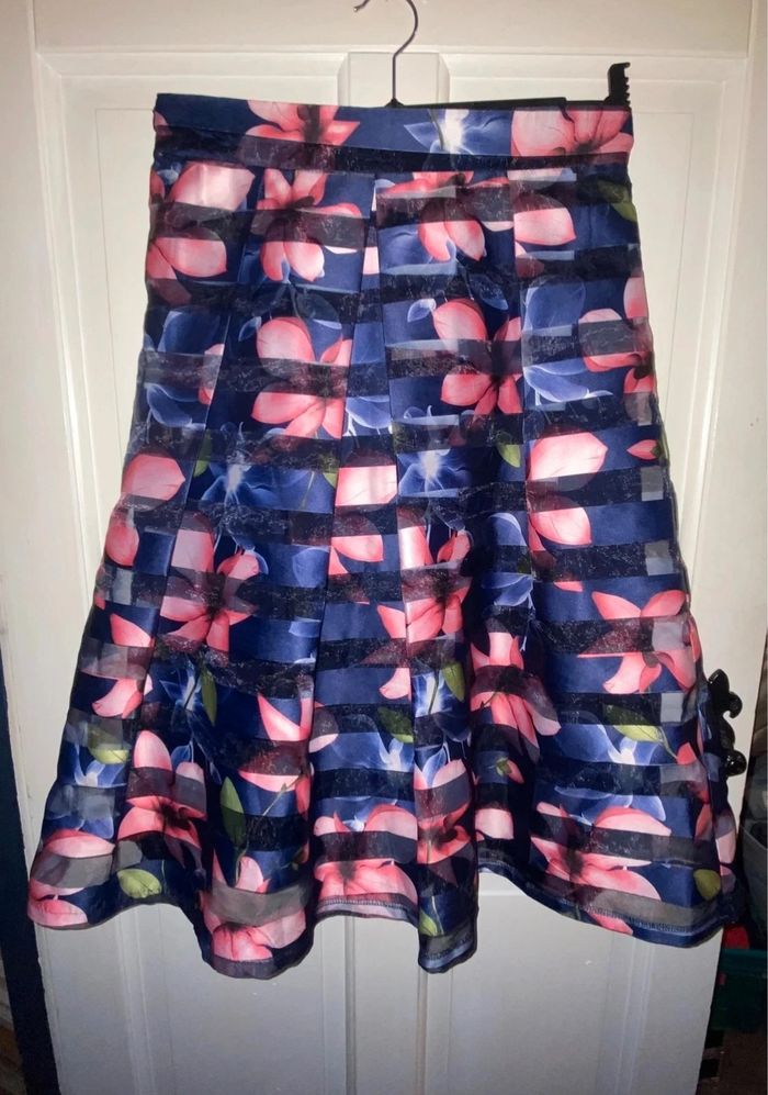 Beautiful Marc Angelo skirt