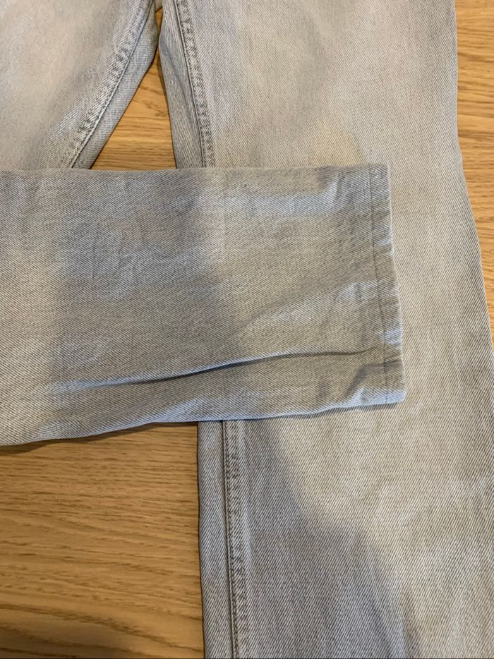 Jean évasé Bershka, taille 32. - photo numéro 4