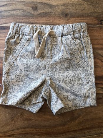 Short Kiabi 3 mois / 56 - 62 cm comme neuf