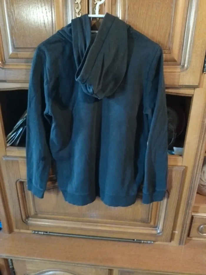 Sweat à capuche taille 12 14 ans - photo numéro 2