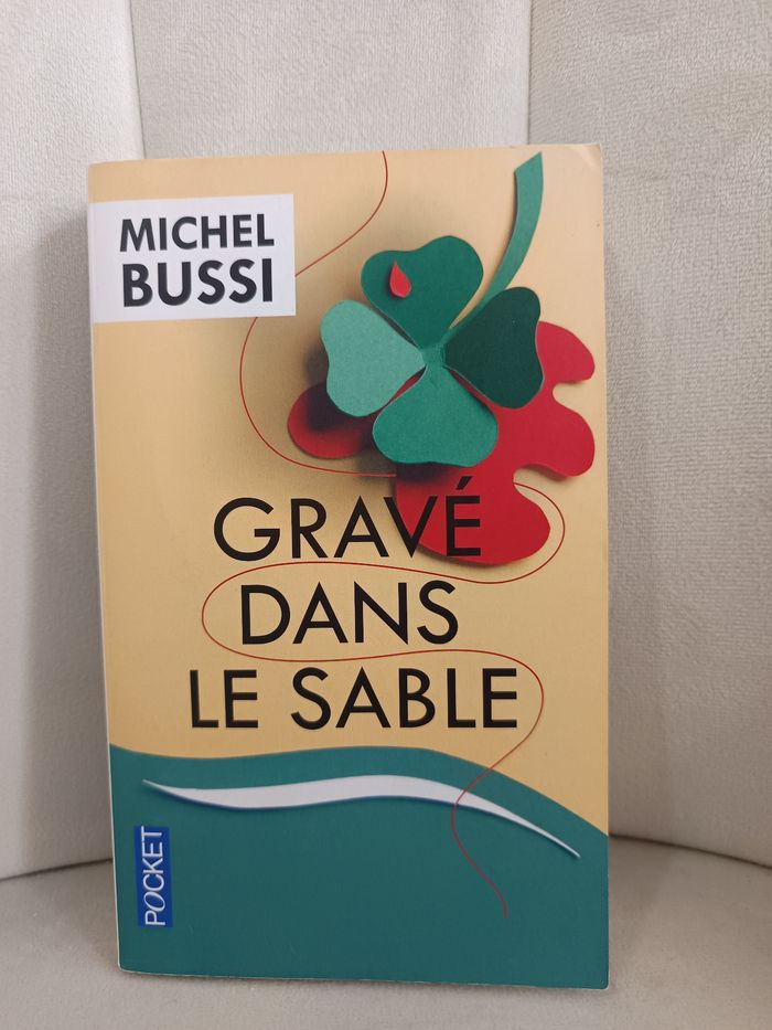 Thriller " Gravé dans le sable " - photo numéro 1