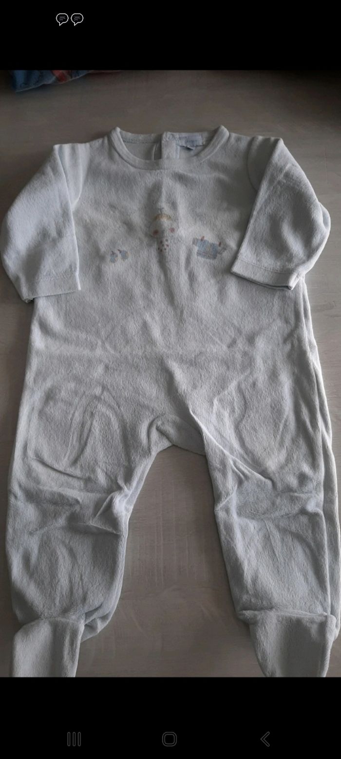 Lot pyjama 6 mois - photo numéro 5