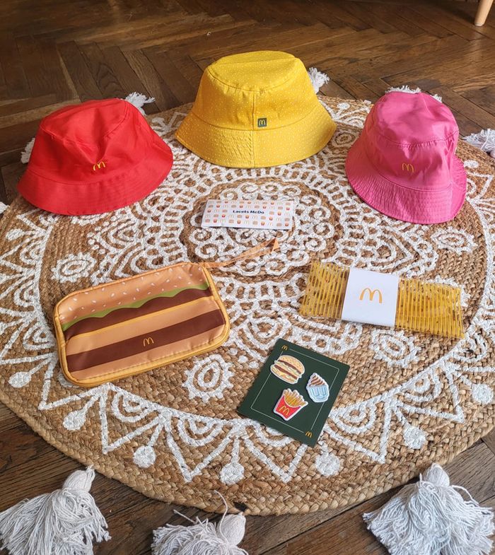Bob chapeau pochette mcdonald's