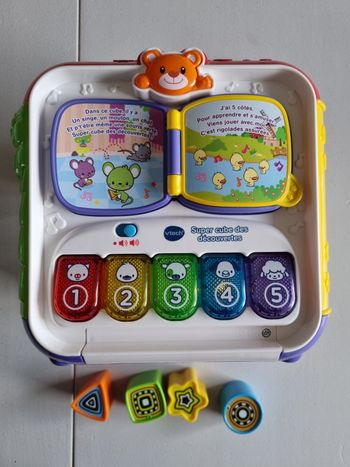 Super cubes des découvertes Vtech baby