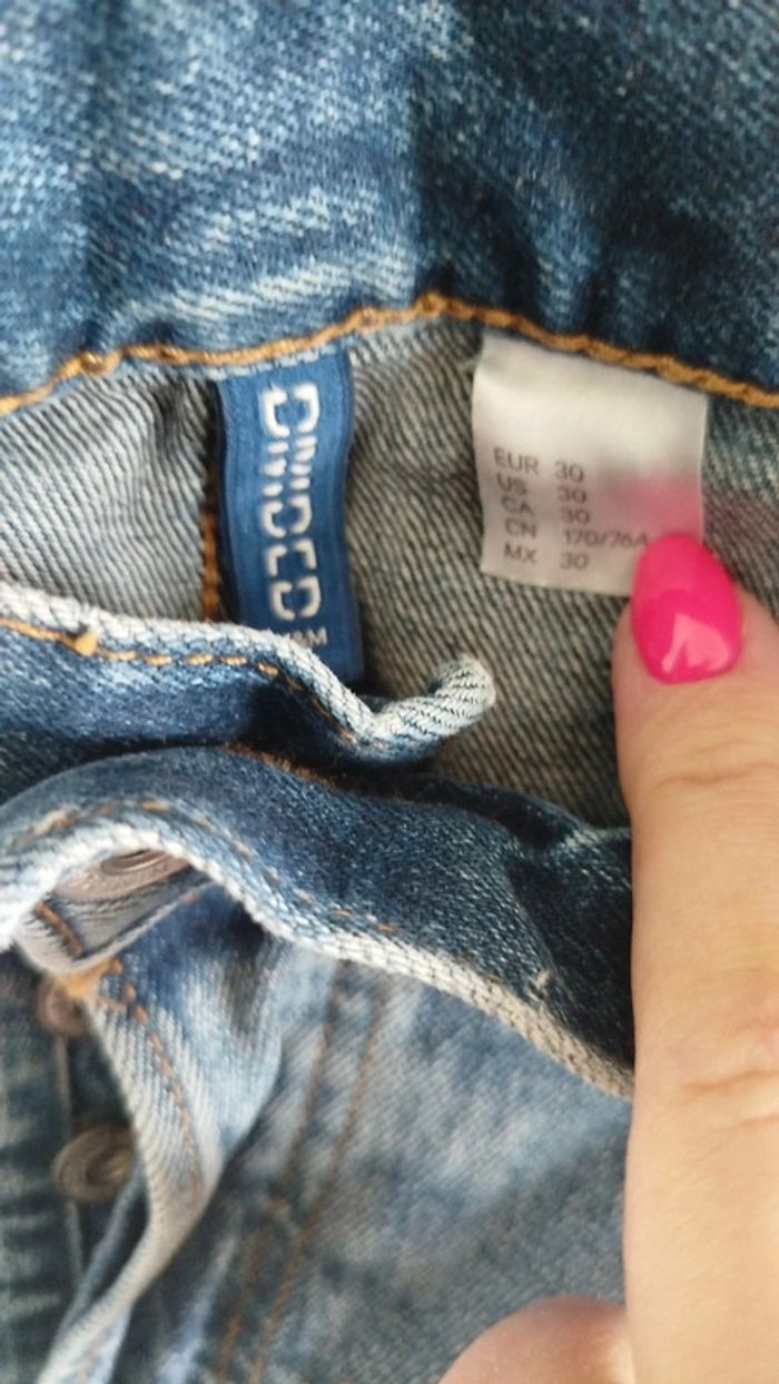 Jean destroy - Taille 30 EUR - photo numéro 2