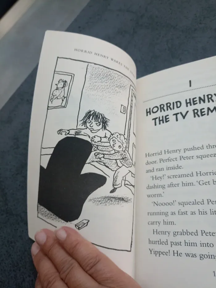 Horrid Henry wakes the dead - photo numéro 6