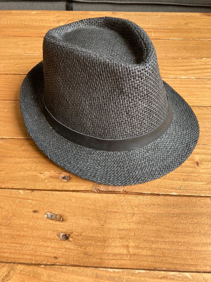 Chapeau noir femme - photo numéro 2