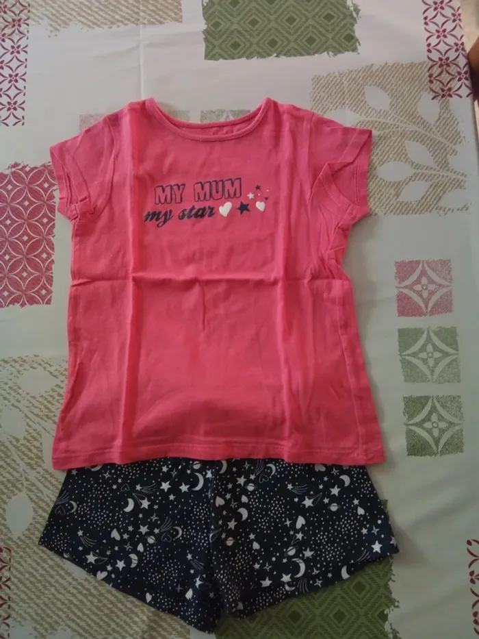 Ensemble short et tee shirt 4 ans (208)