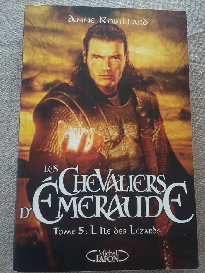 livre les chevaliers d'emeraude