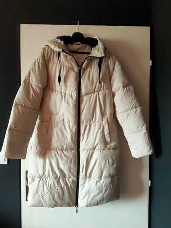 Veste doudoune longue blanche 