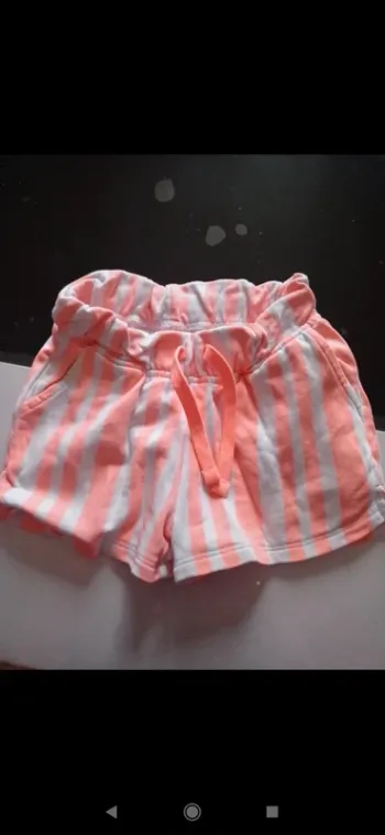 Short orange et blanc