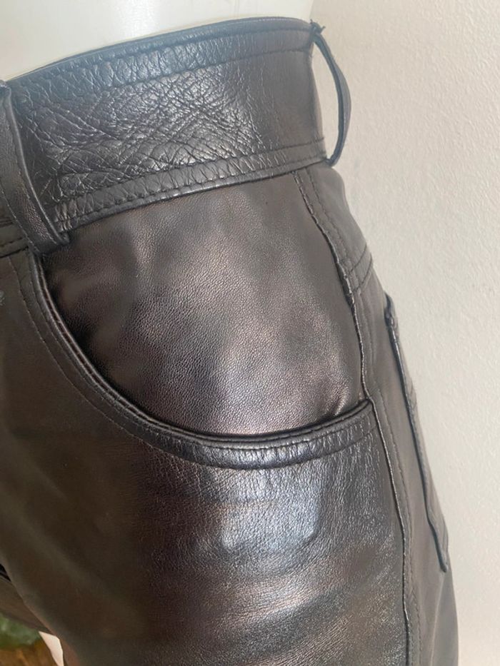 Short en cuir taille haute - photo numéro 5