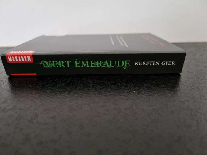 Vert Emeraude de Kerstin Gier - photo numéro 3