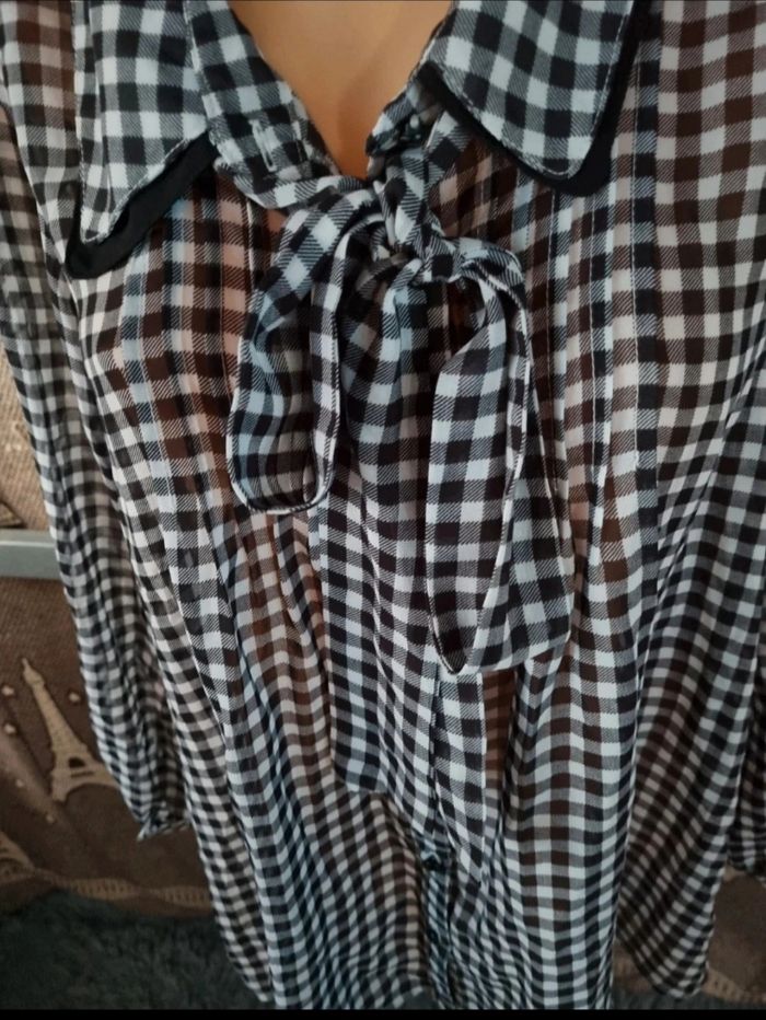Chemise à carreaux transparente avec cravate taille L - photo numéro 7