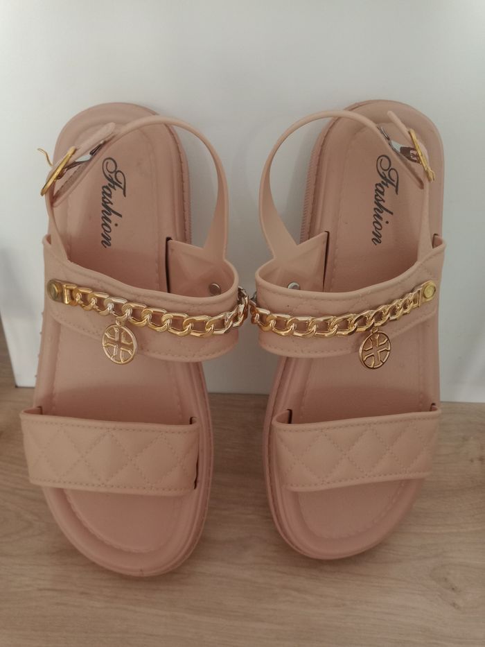 Sandales compensées beige rosé Fashion