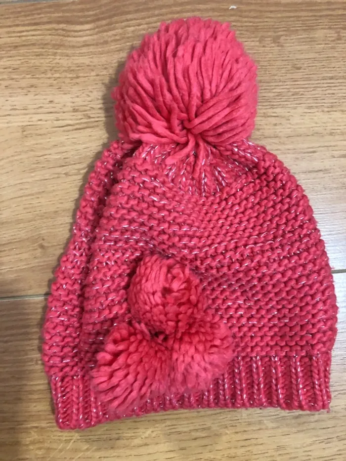 Bonnet à pompon et tour de cou et gants rose vif - photo numéro 4