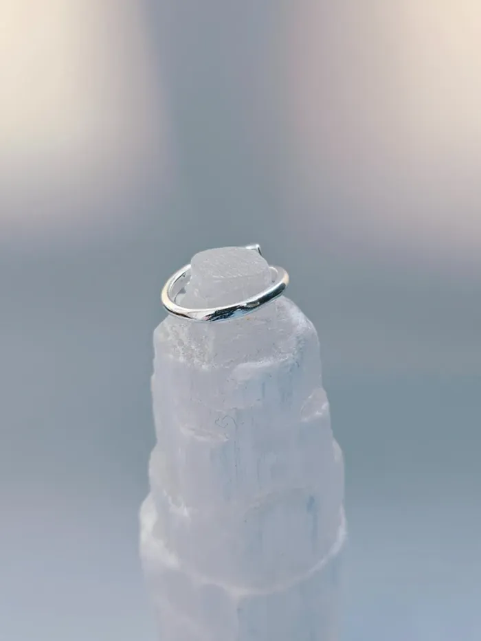 Bague acier inoxydable ouverte minimaliste ajustable - photo numéro 3