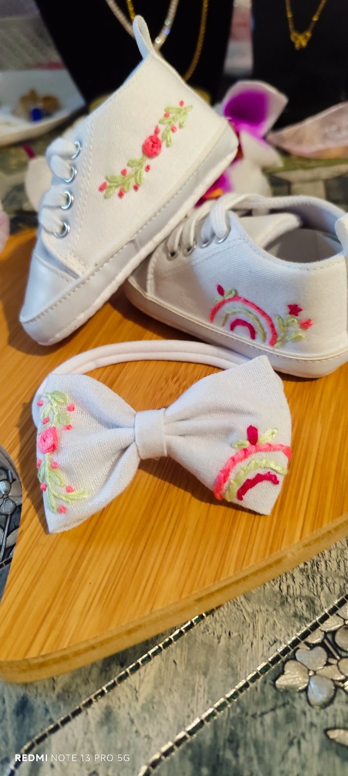 Bandeau et chaussures bébé taille 19 - photo numéro 4