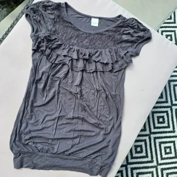 Tee shirt volant dentelle gris camaieu taille 1 s 36