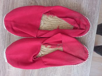 Espadrille rouge taille 38 porté 2 fois