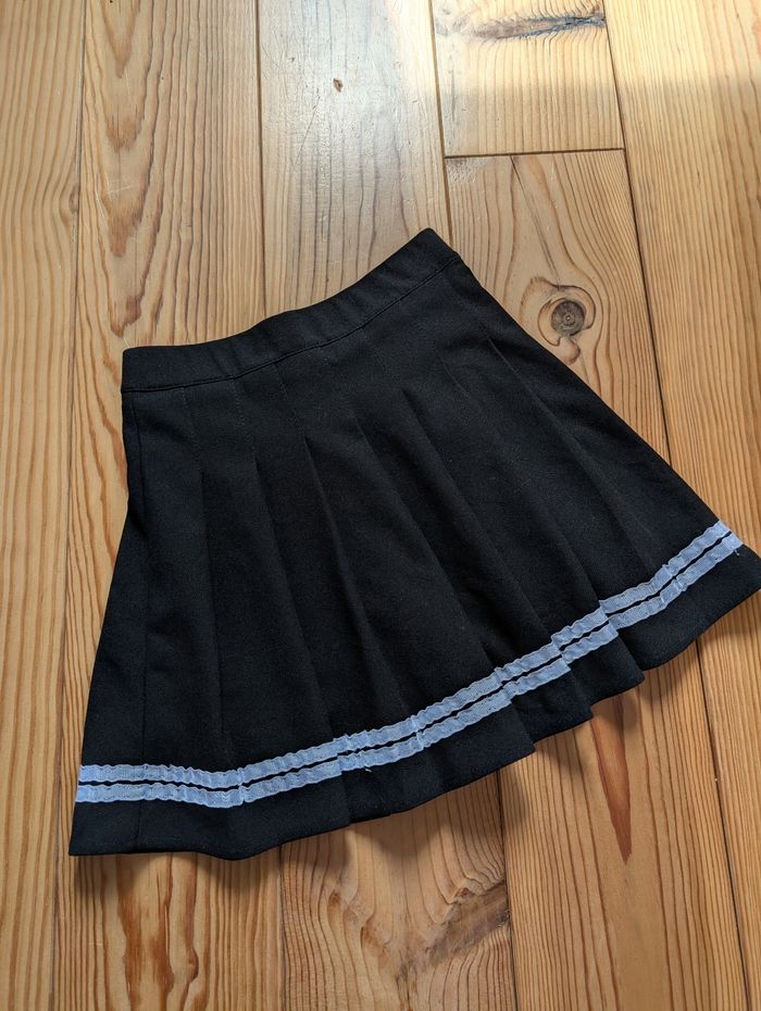 Jupe plissée noir et blanche