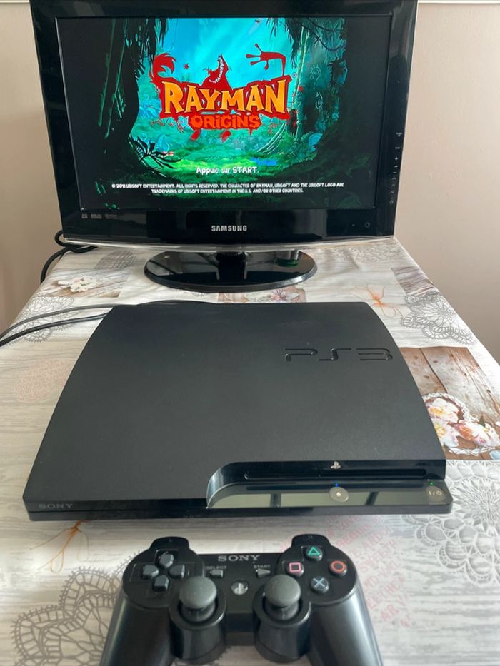 Console Sony PlayStation 3 Slim 120 Go Câbles manette et 1 Jeu - Occasion TBE - photo numéro 13