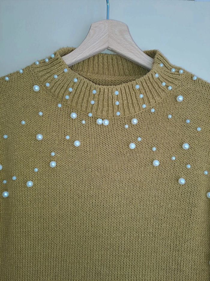 Joli pull femme moutarde M/L debouloché donc nickel avec perles tbe étiquette effacée - photo numéro 4