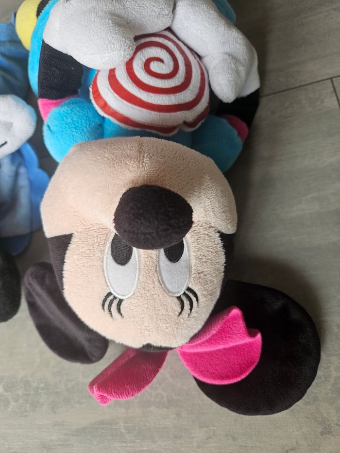 Lot peluches mickey Mouse et minnie - photo numéro 5