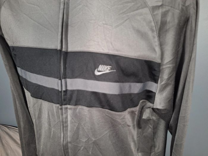 veste légère / Track jacket Nike vintage/ homme - taille XL / gris foncé - brodé (455) - photo numéro 5