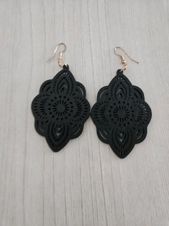Boucle d'oreille fleur