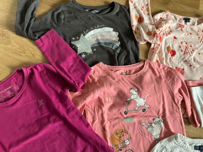 Lot t-shirt fille 4-5 ans - photo numéro 4