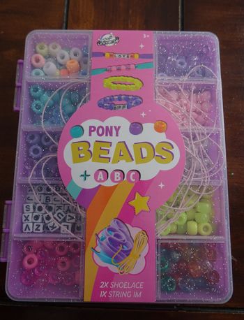 Boite de perles pour bracelets