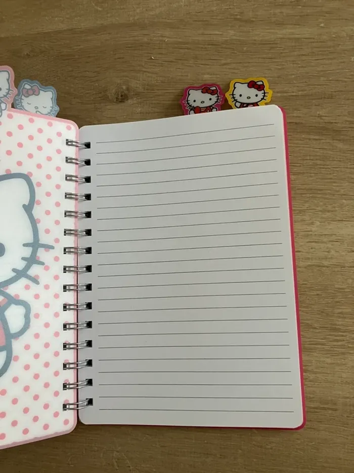 Carnet de notes cahier hello kitty - photo numéro 2