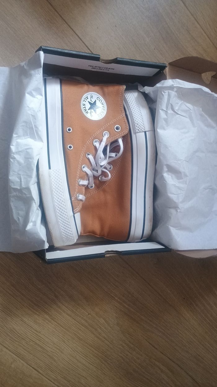 Converse avec plateforme marrons - photo numéro 2