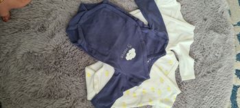Un lot bodie de la naissance o -3mois pour fille