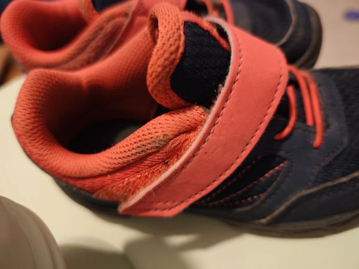 Chaussures de randonnée taille 28 - photo numéro 3