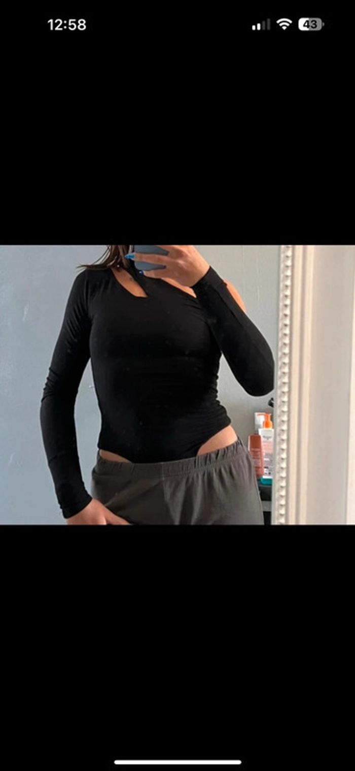 Body noir asymétrique XS shein