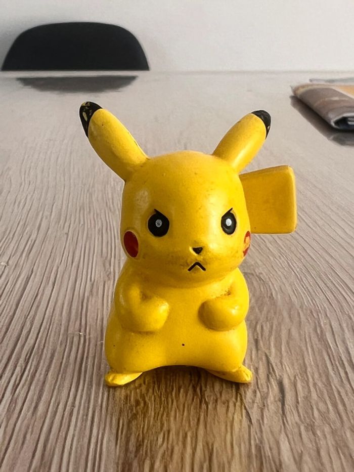 Figurine pikachu année 2000 vintage