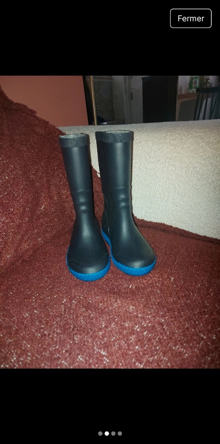 ​🌧️ Bottes de Pluie Noires et Bleues - Taille 28 💙 - photo numéro 2