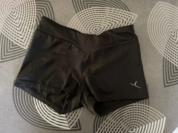 Short de gym décathlon 32