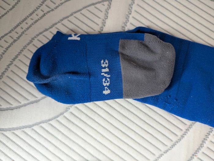Chaussettes de foot kipsta 31/34 - photo numéro 4