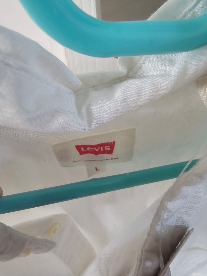 Chemise homme blanche levis original neuve avec etiquette 30€ - photo numéro 2