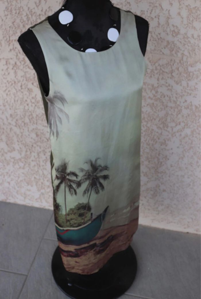 27 - Robe fluide kaki camaieu