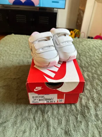 Basket Nike taille 18,5