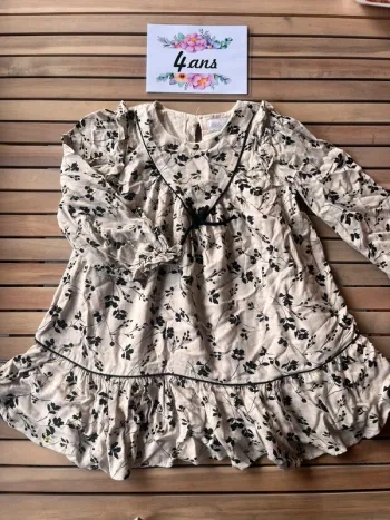 Robe fleurie Zara 4 ans