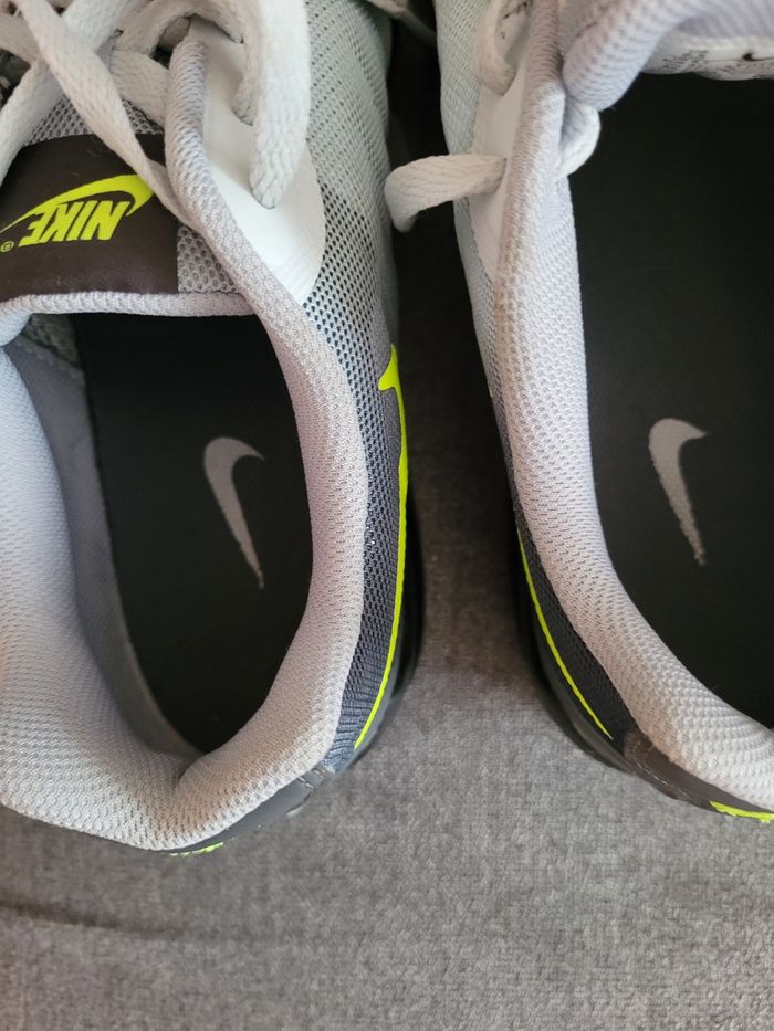 Baskets nike air max invigor - photo numéro 5