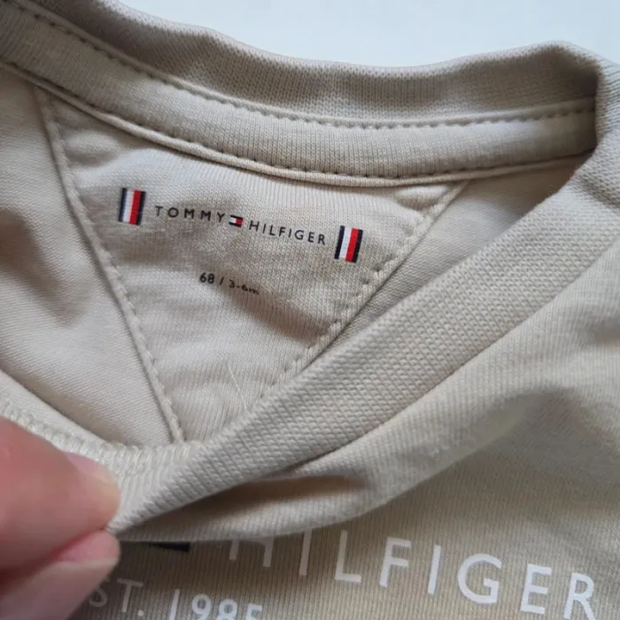 Lot de 2 tee shirt Tommy Hilfiger - photo numéro 3