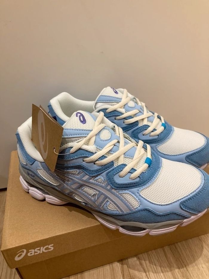 Asics gel Nyc Bleu clair Taille 41.5 - photo numéro 2