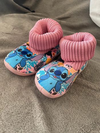 Chaussons stitch bébé fille 22