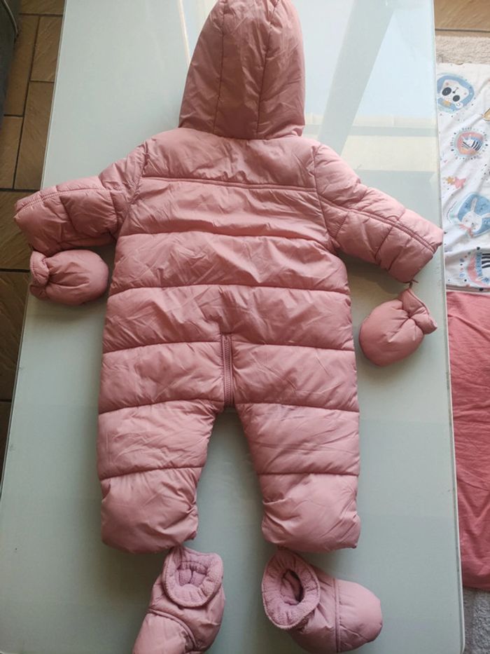 Combinaison chaude bébé 6 mois très bon état - photo numéro 2